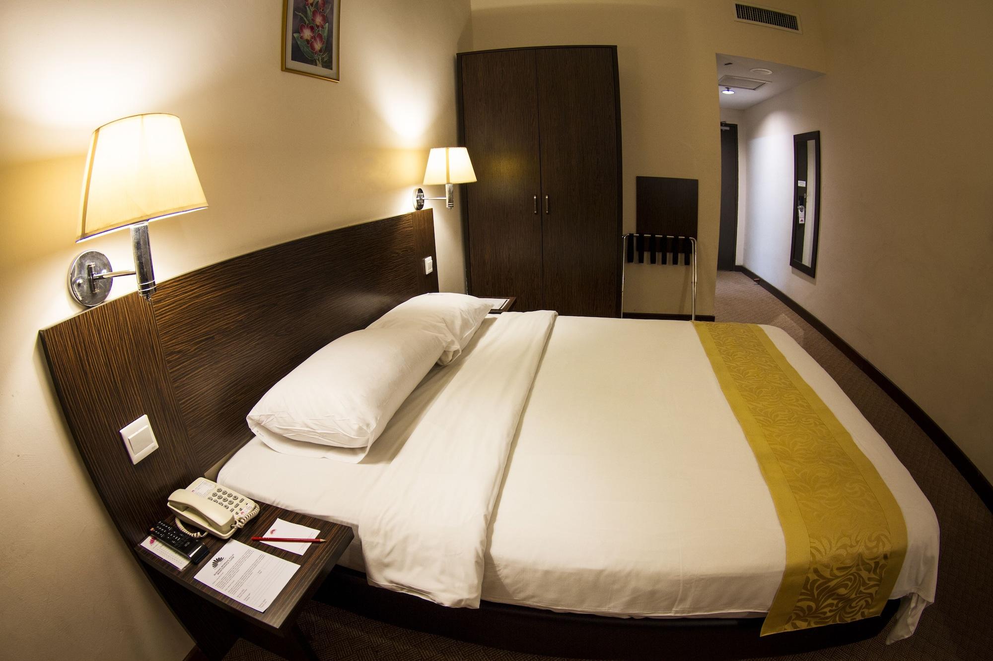 Hotel Tanjong Vista Kuala Terengganu Bagian luar foto